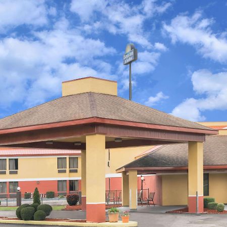Days Inn & Suites By Wyndham Casey Luaran gambar